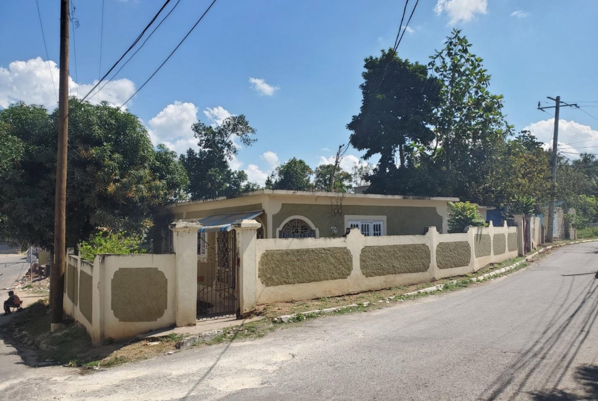 Fourth image of No. 5 Grove Road, Rose Hall in Linstead, St. Catherine, Jamaica - property is For Sale