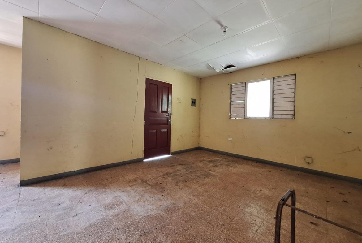 Sixth image of Santa Cruz Park in Santa Cruz, St. Elizabeth, Jamaica - property is For Sale