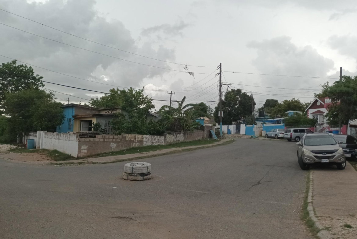 Second image of 33 Commission Road in Kingston 2, Kingston, Jamaica - property is For Sale