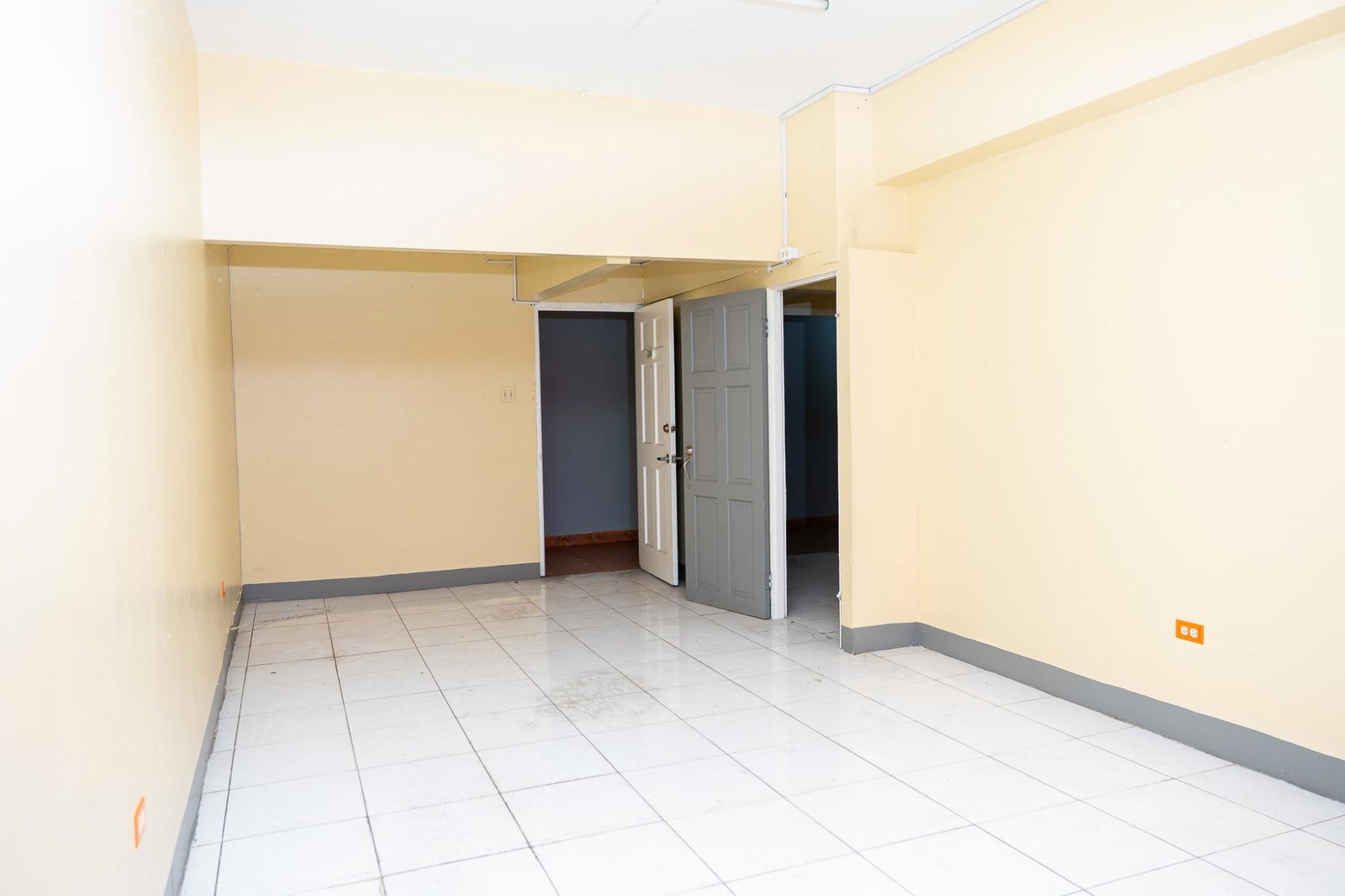 For-Rent-Prime-Retail-Office-Space-at-The-Victory-Building-Montego-Bay Sixth image of 6a-3-5 Fort Street in Montego Bay, St. James, Jamaica - property is For Rent