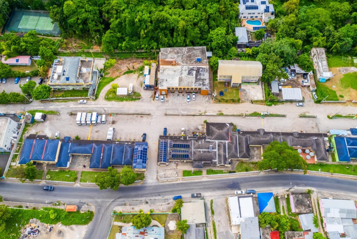 Second image of 101b- Main Street Ochi Rios in Ocho Rios, St. Ann, Jamaica - property is For Rent