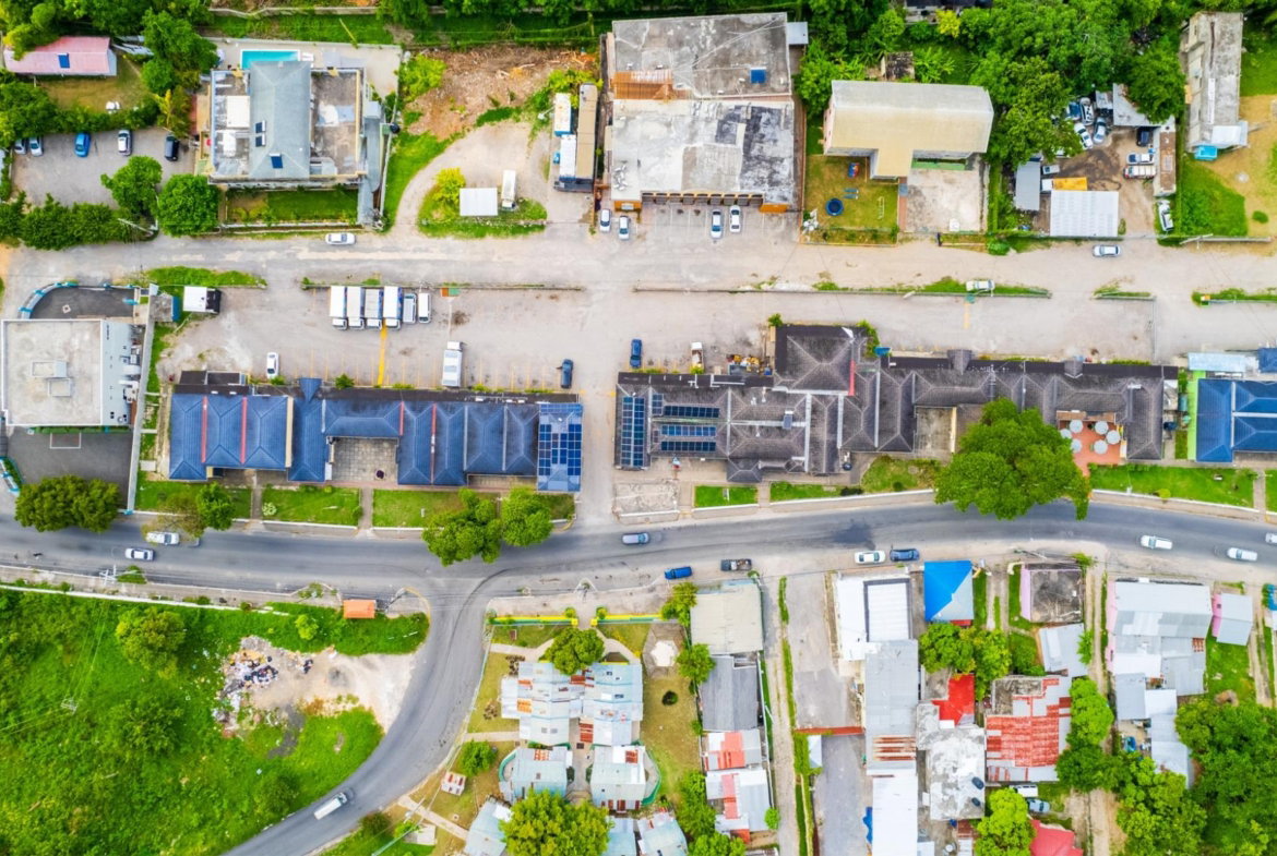 Fourth image of 101b- Main Street Ochi Rios in Ocho Rios, St. Ann, Jamaica - property is For Rent