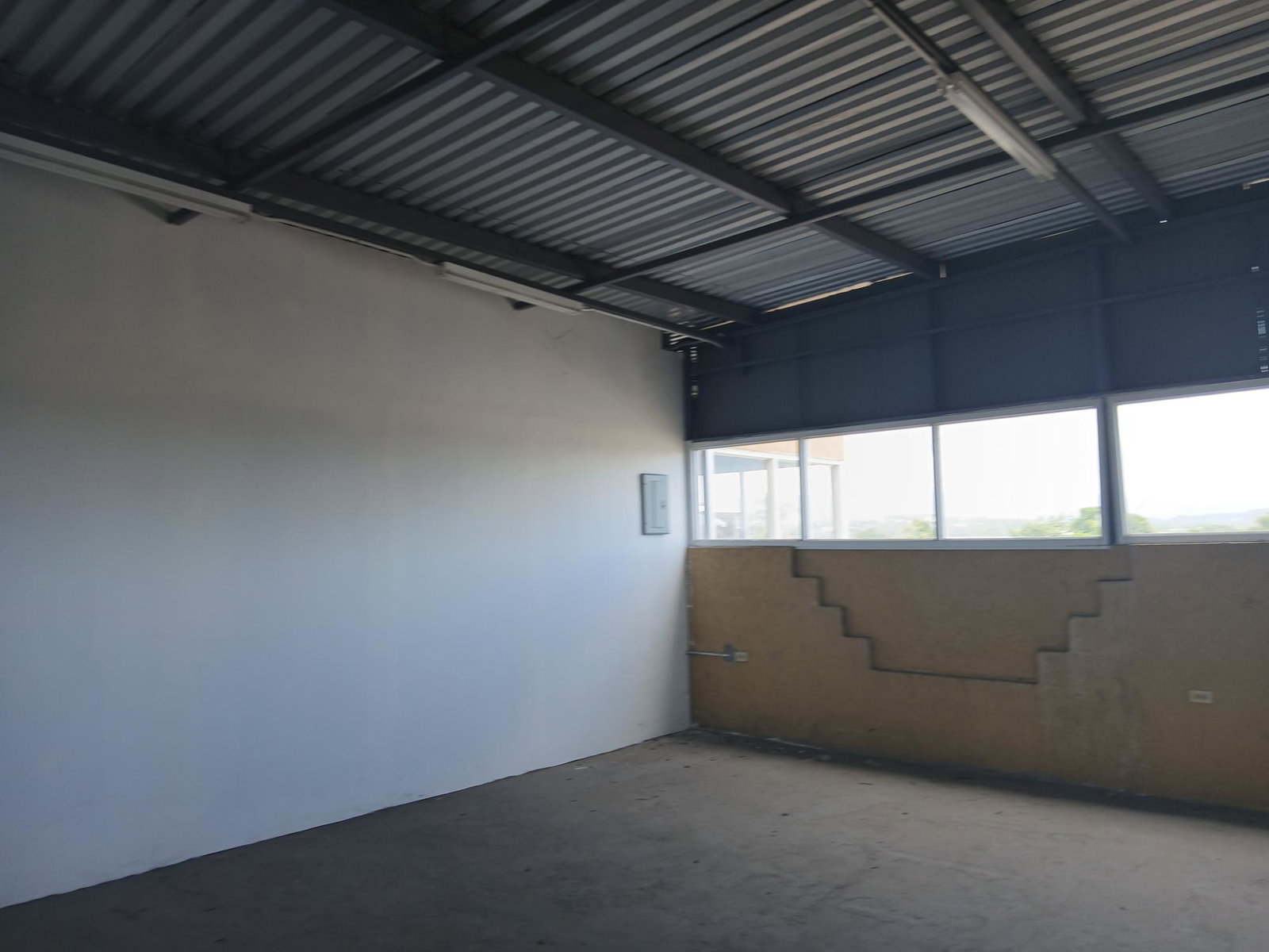For-Rent-Versatile-580-Sq.Ft_.-Space-in-Jamaica-Ideal-for-Gym-or-Dance-Studio Fourth image of 21-19 Burke Road in Spanish Town, St. Catherine, Jamaica - property is For Rent