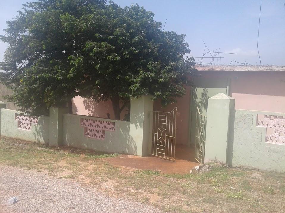 Thirteenth image of Eglington Spur Tree in Mandeville, Manchester, Jamaica - property is For Sale