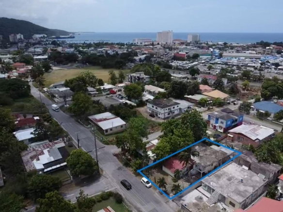 First image of 7 Perth Road, Ocho Rios in Ocho Rios, St. Ann, Jamaica - property is For Sale