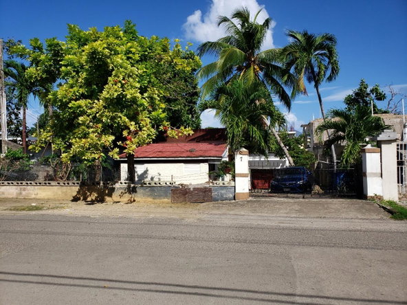 Tenth image of 7 Perth Road, Ocho Rios in Ocho Rios, St. Ann, Jamaica - property is For Sale