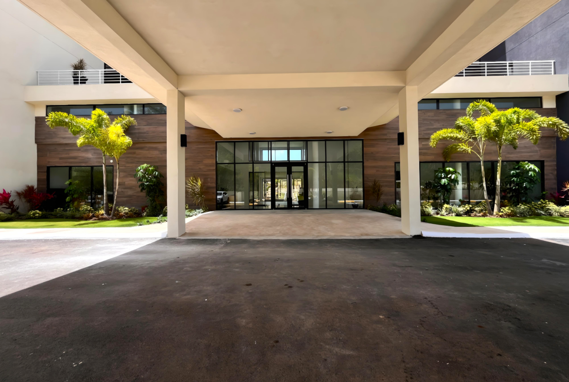 Fourth image of 301- Avista Bloomfield in Mandeville, Manchester, Jamaica - property is For Rent
