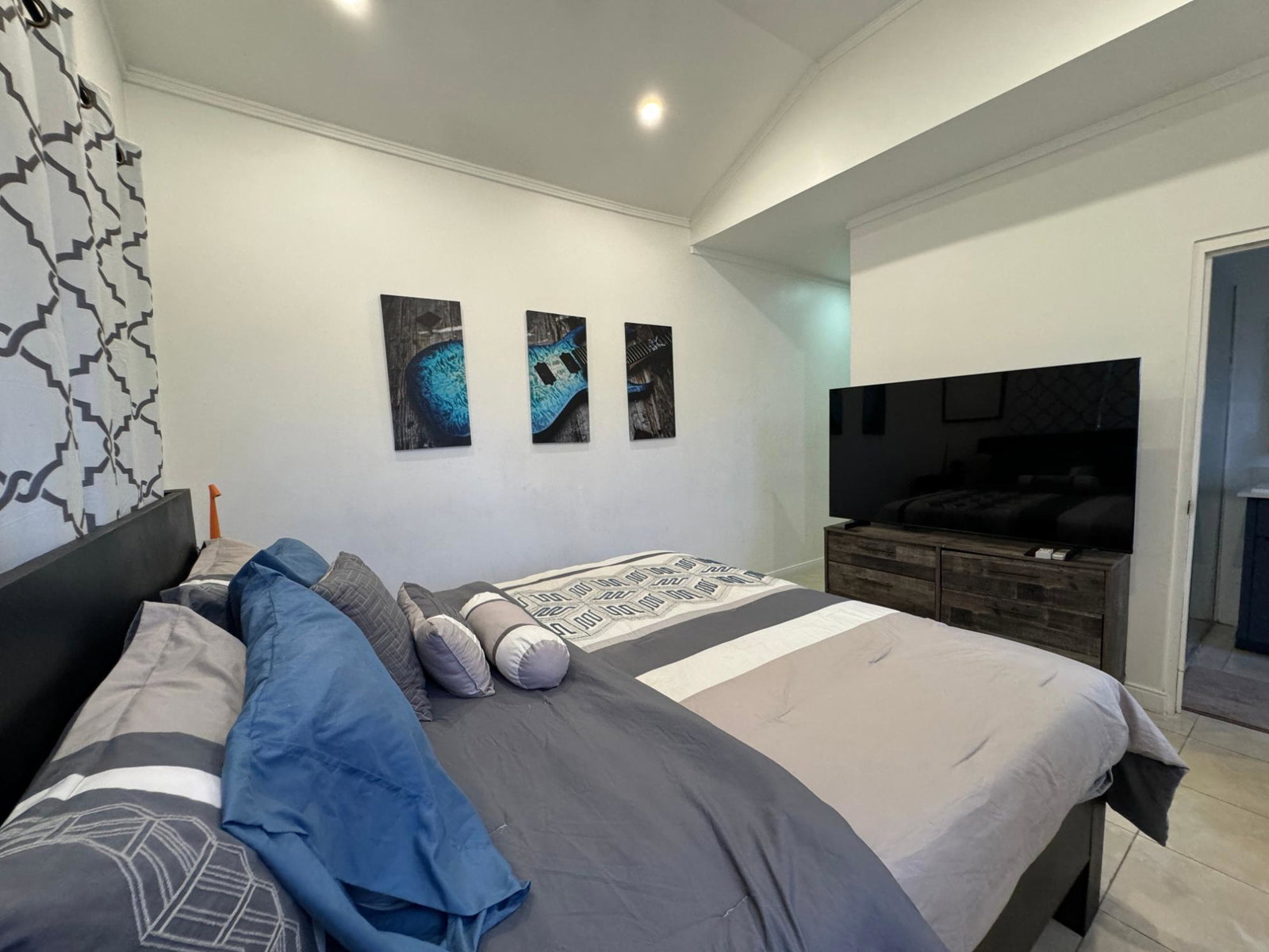 Modern-3-Bedroom-House-for-Rent-in-Meadows-of-Irwin-St.-James Eleventh image of Meadows of Irwin in Irwin, St. James, Jamaica - property is For Rent