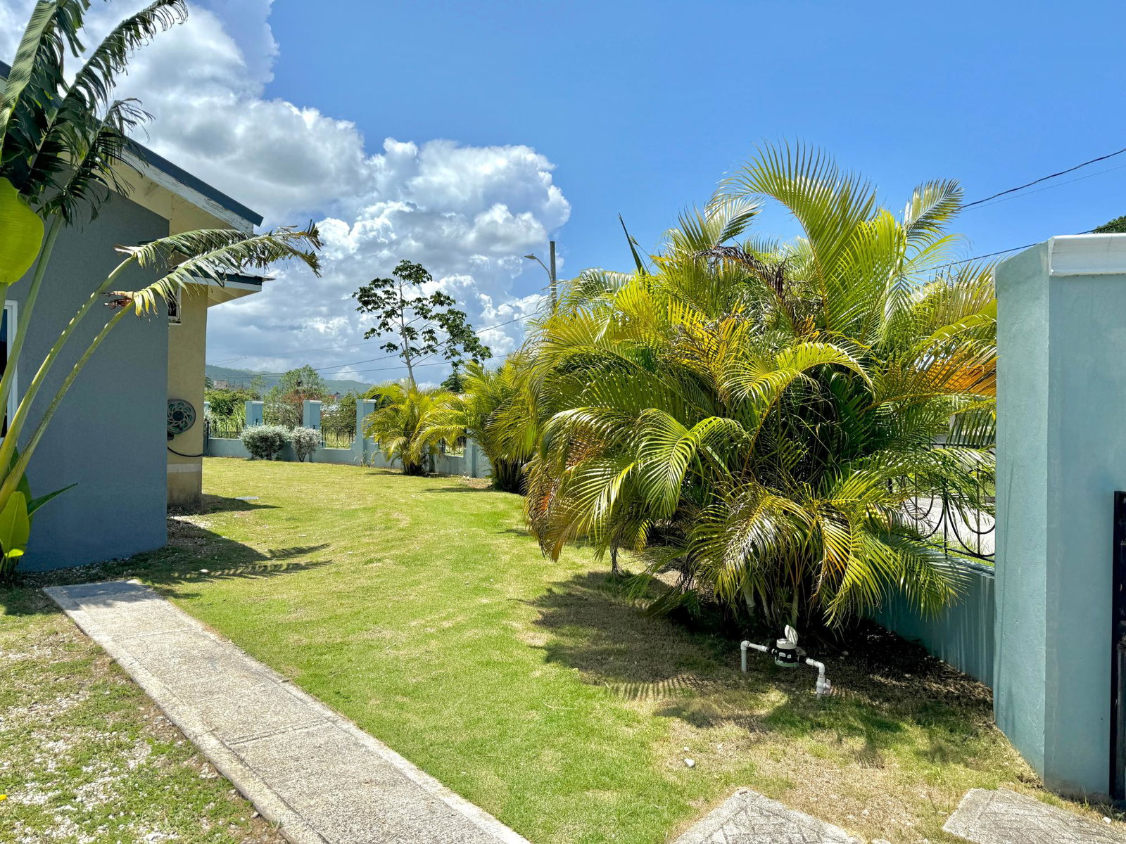 Modern-3-Bedroom-House-for-Rent-in-Meadows-of-Irwin-St.-James Twenty-Second image of Meadows of Irwin in Irwin, St. James, Jamaica - property is For Rent