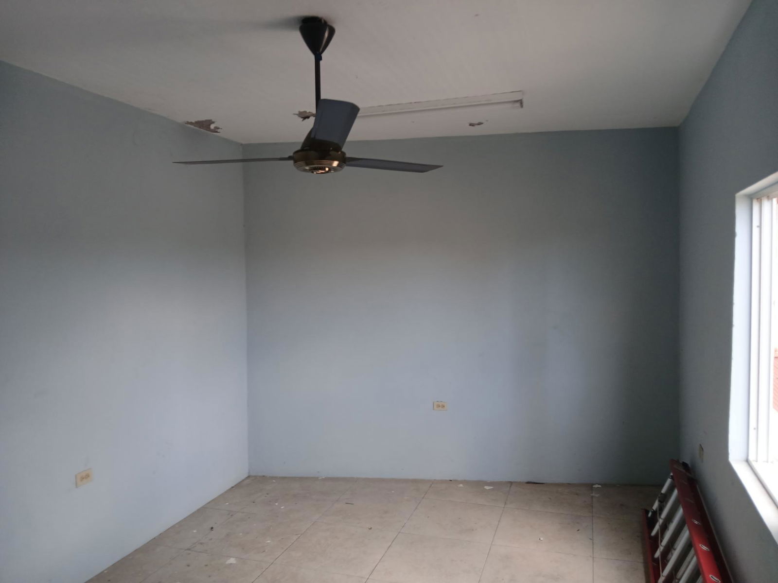 OfficeShop-Space-for-Rent-in-Spanish-Town-180-sq.ft Fourth image of 17-19 Burke Road in Spanish Town, St. Catherine, Jamaica - property is For Rent