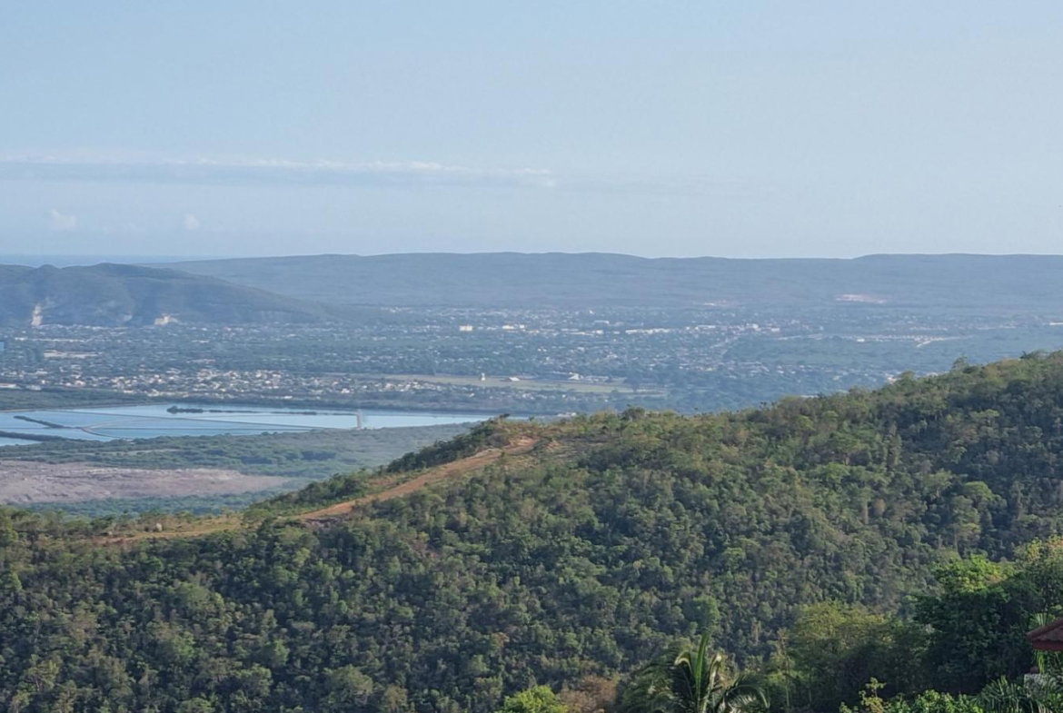 Twelfth image of 8 Astoria Drive, Stanmore h in Kingston 3, St. Andrew, Jamaica - property is For Sale