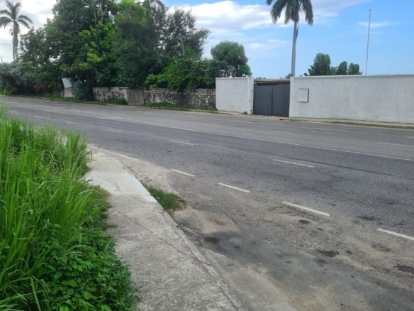First image of Reading Pen, St. James in Reading, St. James, Jamaica - property is For Rent