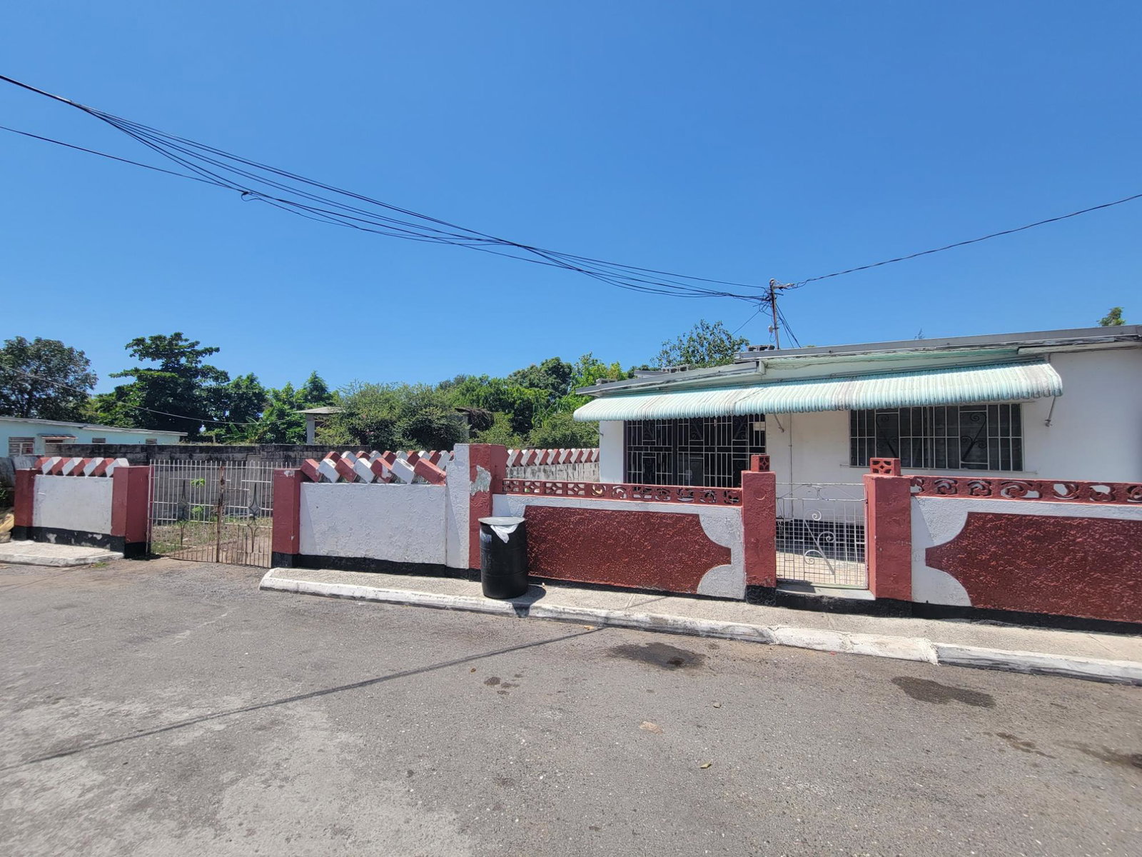 Third image of 2d Slipdock Road in Bournemouth Gardens, Kingston, Jamaica - property is For Sale