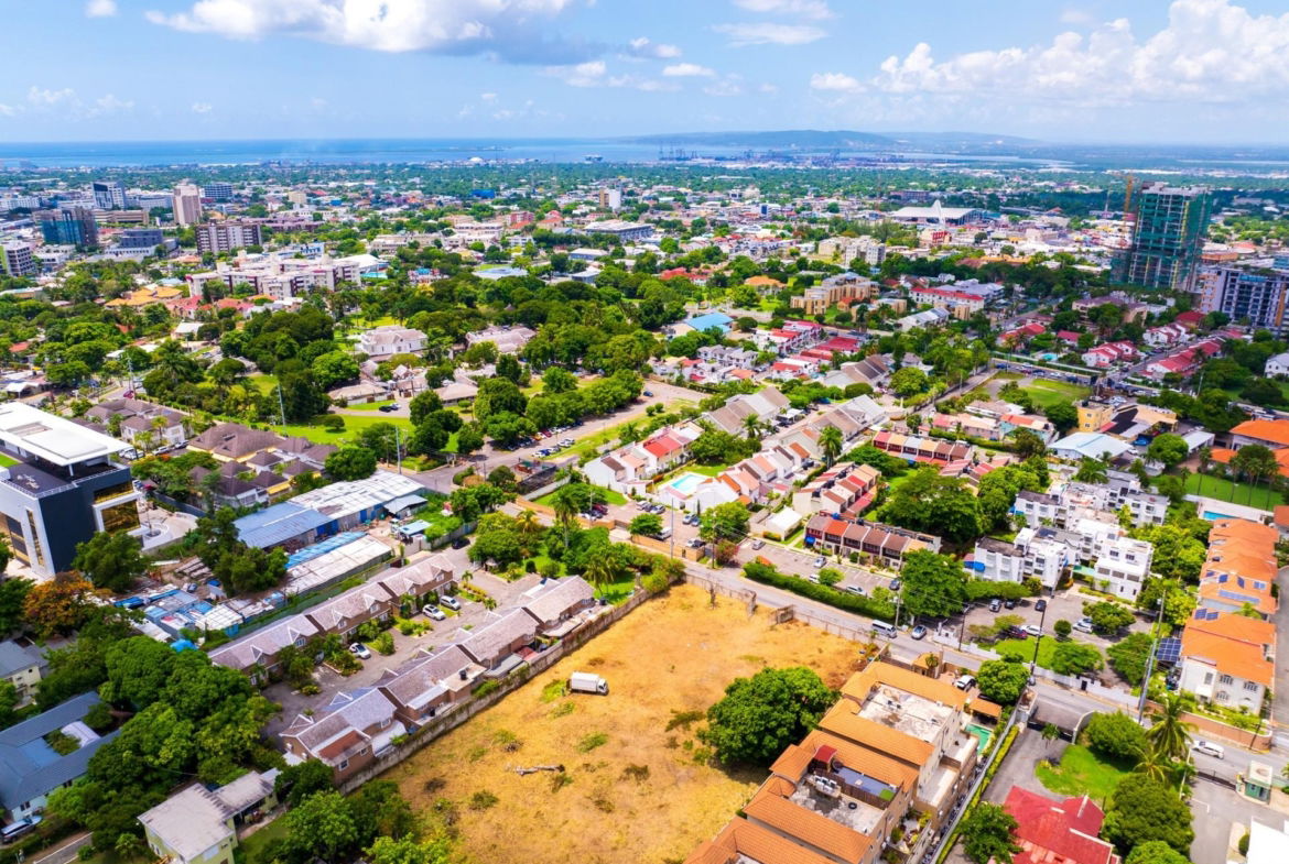 First image of 2 Kingsway in Kingston 10, St. Andrew, Jamaica - property is For Sale