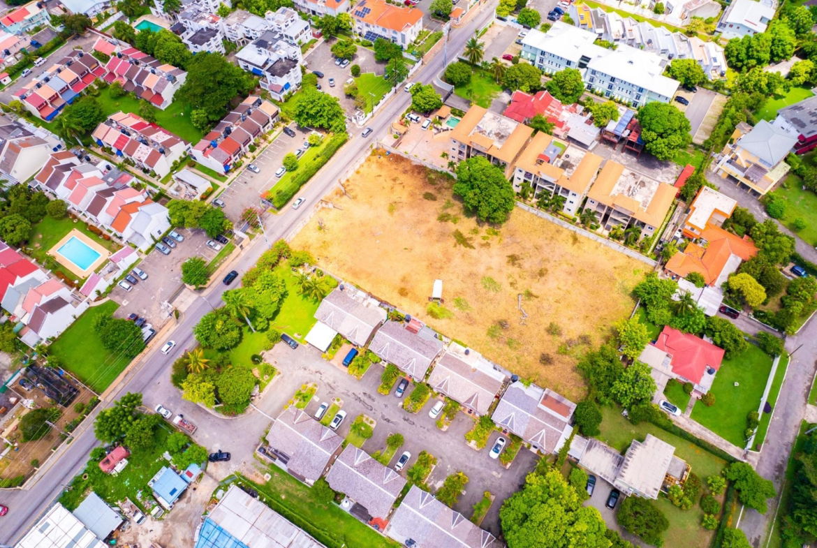 Third image of 2 Kingsway in Kingston 10, St. Andrew, Jamaica - property is For Sale