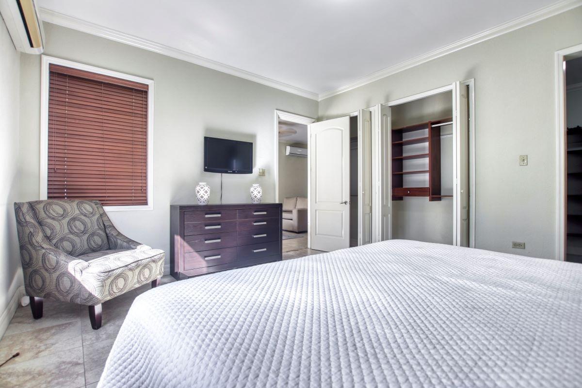 Seventeenth image of 13b-25 Liguanea Avenue in Kingston 6, St. Andrew, Jamaica - property is For Rent
