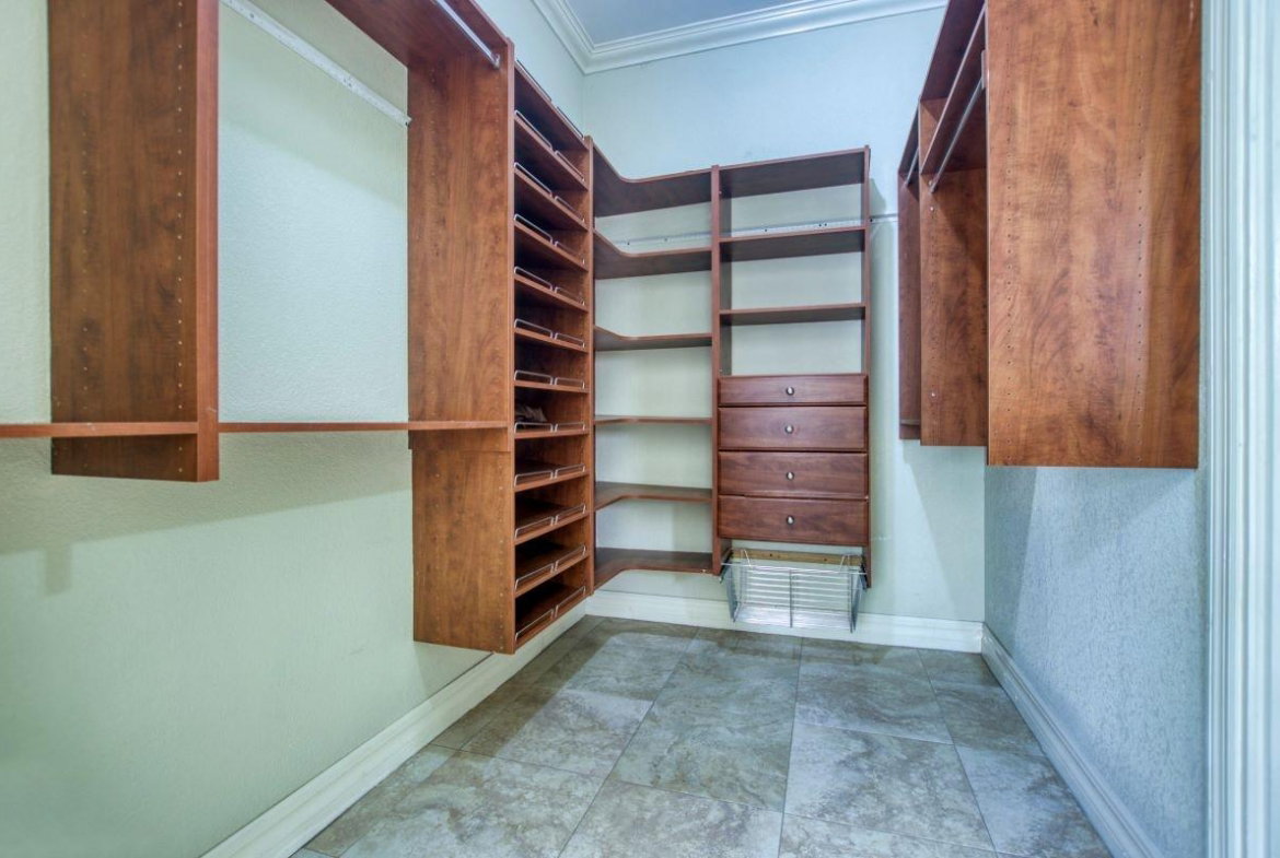 Eighteenth image of 13b-25 Liguanea Avenue in Kingston 6, St. Andrew, Jamaica - property is For Rent