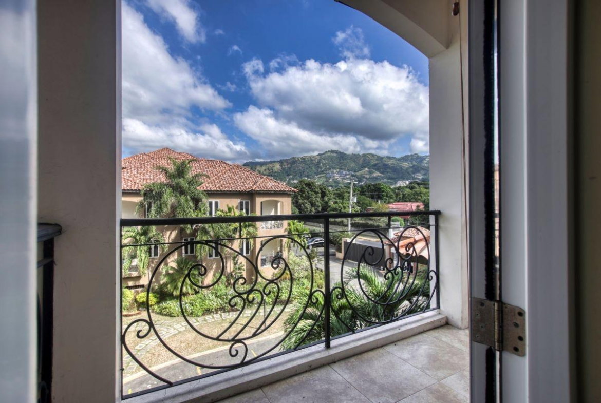 Eighth image of 13b-25 Liguanea Avenue in Kingston 6, St. Andrew, Jamaica - property is For Rent