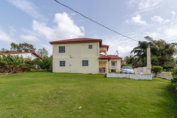 Eighth image of 13 Crest Haven Close in Mandeville, Manchester, Jamaica - property is For Sale