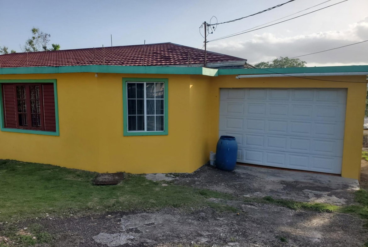 Fourth image of 8 Buena Vista Heights in Mandeville, Manchester, Jamaica - property is For Sale