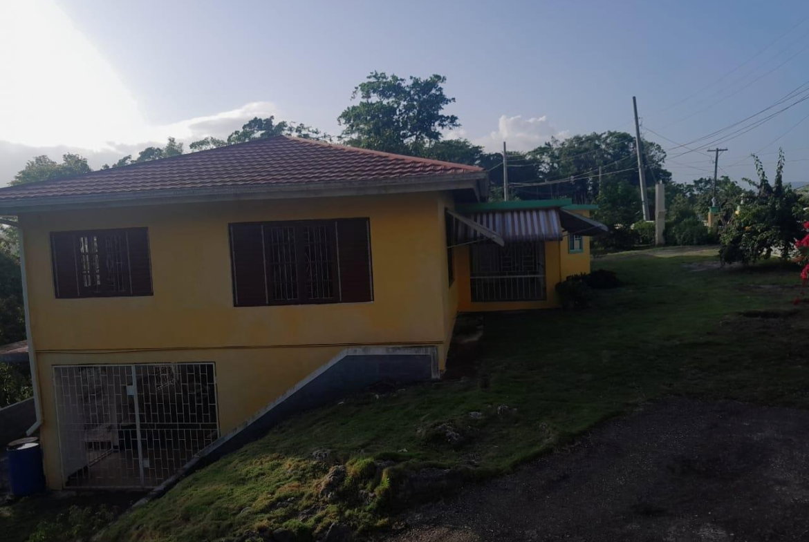 Seventh image of 8 Buena Vista Heights in Mandeville, Manchester, Jamaica - property is For Sale