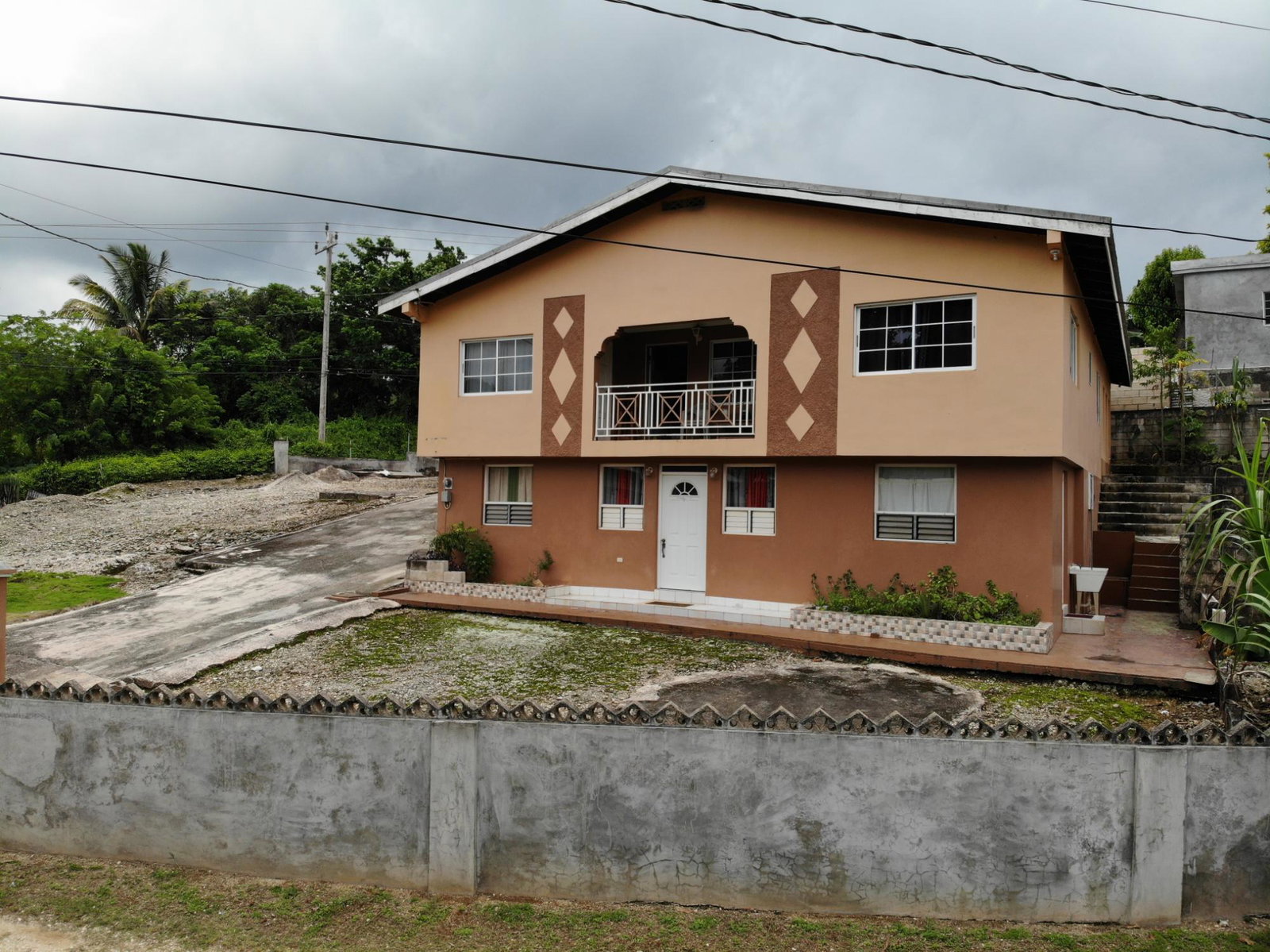 Third image of Comfort Road in Royal Flat, Manchester, Jamaica - property is For Sale