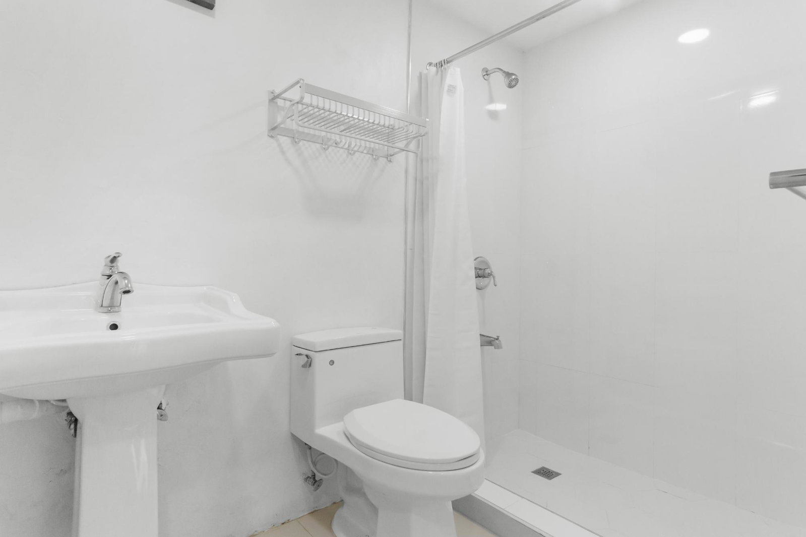 Eighth image of 14d-44 Trafalgar Road in Kingston 10, St. Andrew, Jamaica - property is For Rent