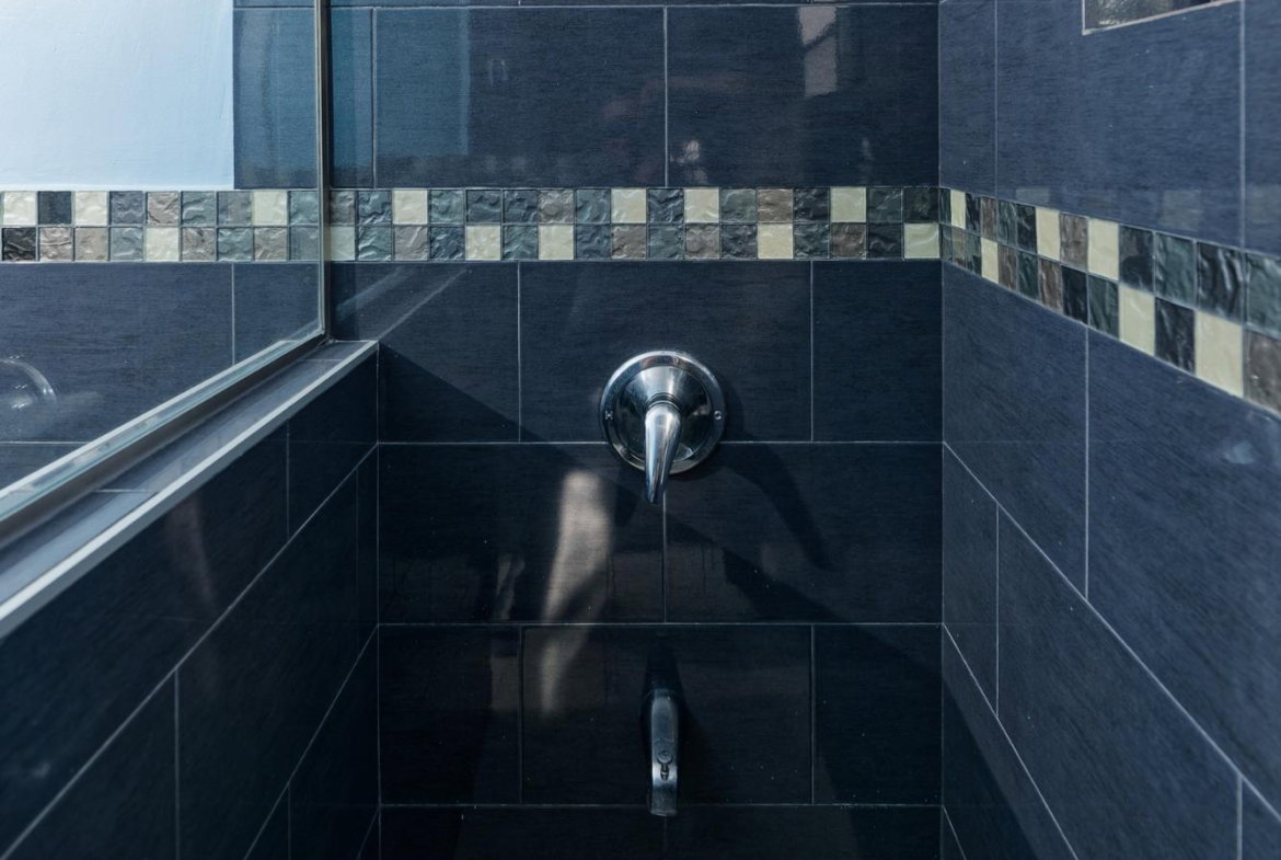 Nineteenth image of Apt 4a-28 Bombay Avenue, Kingston in Kingston 20, St. Andrew, Jamaica - property is For Sale