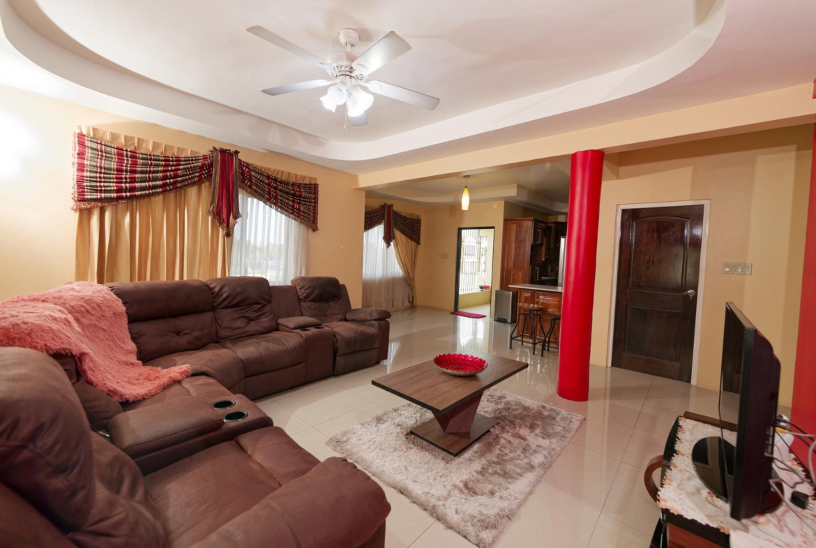Fifth image of Apt 4a-28 Bombay Avenue, Kingston in Kingston 20, St. Andrew, Jamaica - property is For Sale