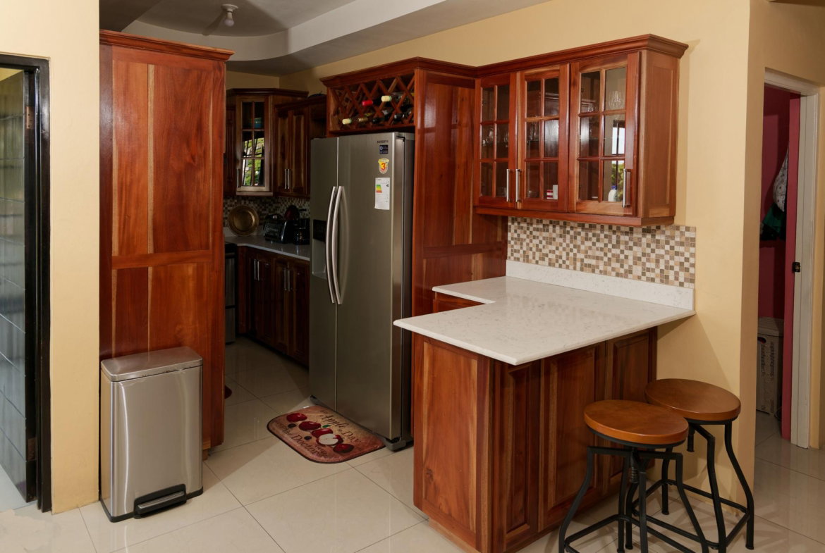 Seventh image of Apt 4a-28 Bombay Avenue, Kingston in Kingston 20, St. Andrew, Jamaica - property is For Sale