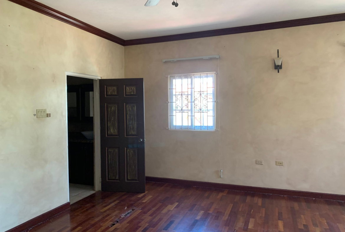 Sixteenth image of 154 Collingwood Circle in Greater Portmore, St. Catherine, Jamaica - property is For Sale