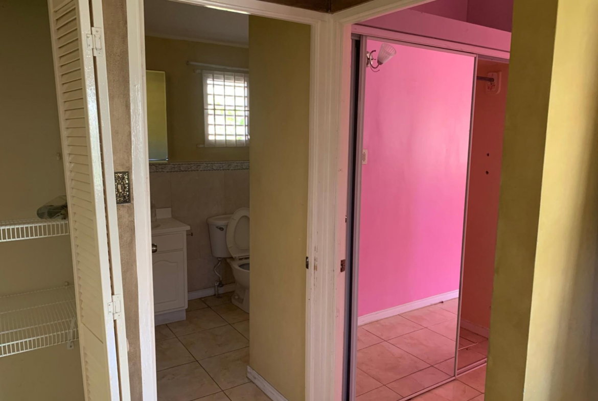 Tenth image of 154 Collingwood Circle in Greater Portmore, St. Catherine, Jamaica - property is For Sale
