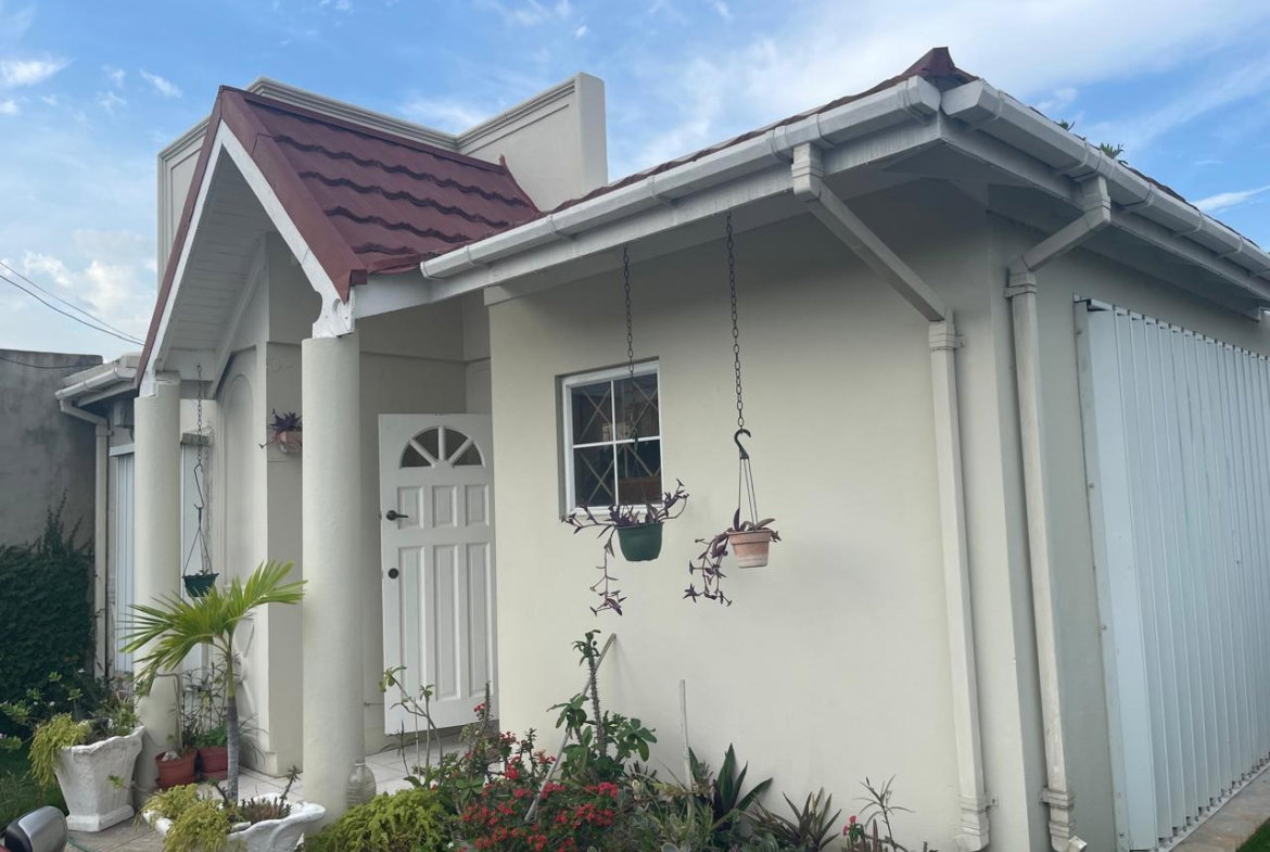 Fifteenth image of Calabash Close in Portmore Pines, St. Catherine, Jamaica - property is For Sale