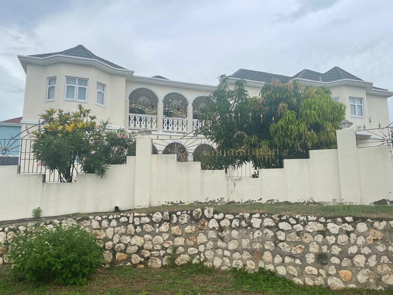 Stunning-4-Bedroom-Family-Home-for-Sale-in-Glenmuir-Jamaica Second image of 7 Glenmuir, May Pen in May Pen, Clarendon, Jamaica - property is For Sale