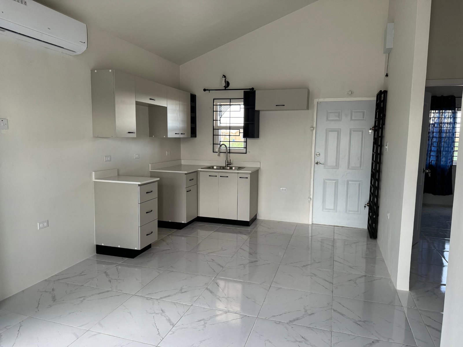 Eleventh image of Lot 694- Phoenix Park Village ii in Phoenix Park, St. Catherine, Jamaica - property is For Rent
