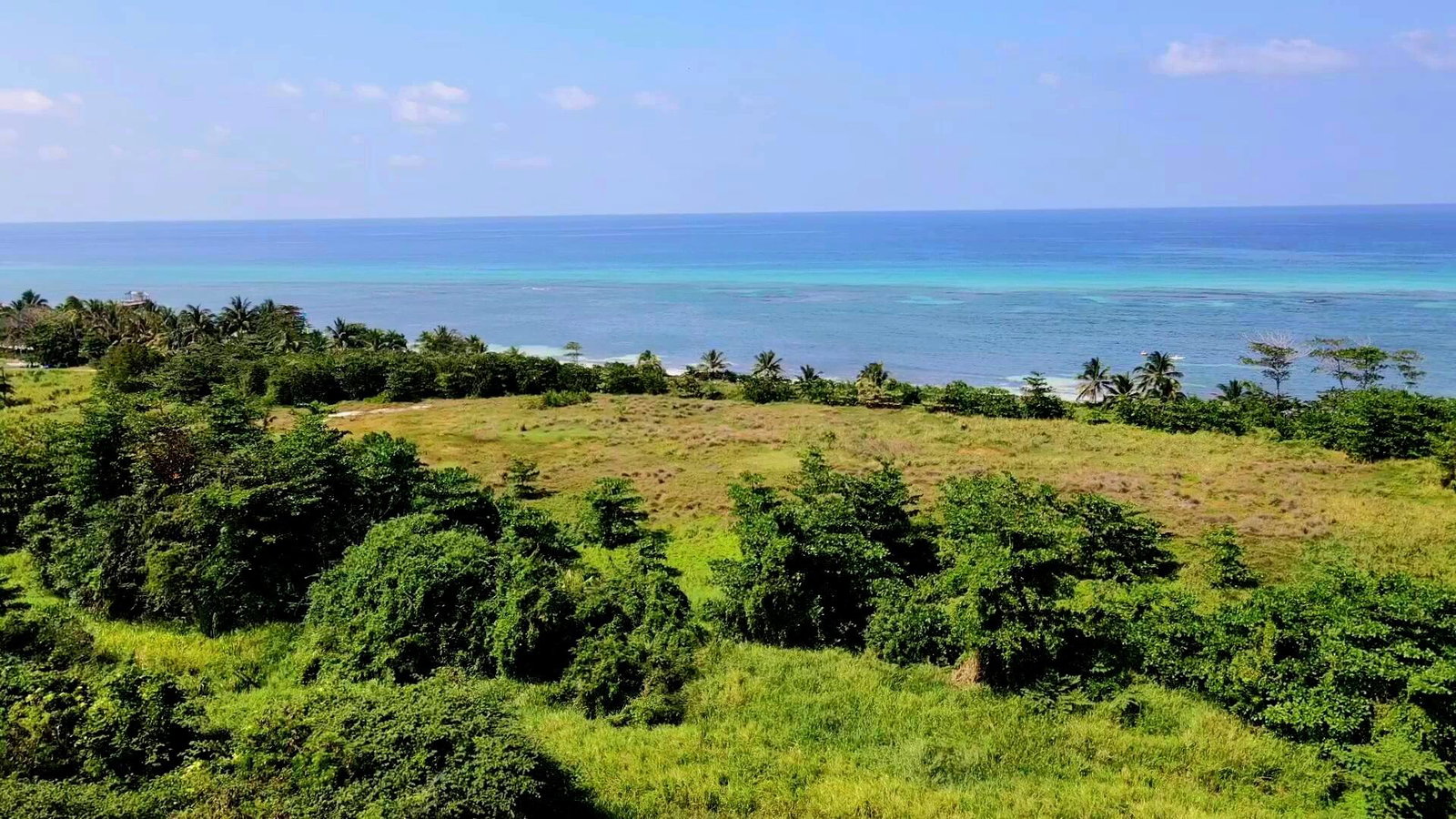 Stunning-Beachfront-Property-for-Sale-in-Montego-Bay-Jamaica Twelfth image of Rose Hall, Cinnamon Hill, in Montego Bay, St. James, Jamaica - property is For Sale