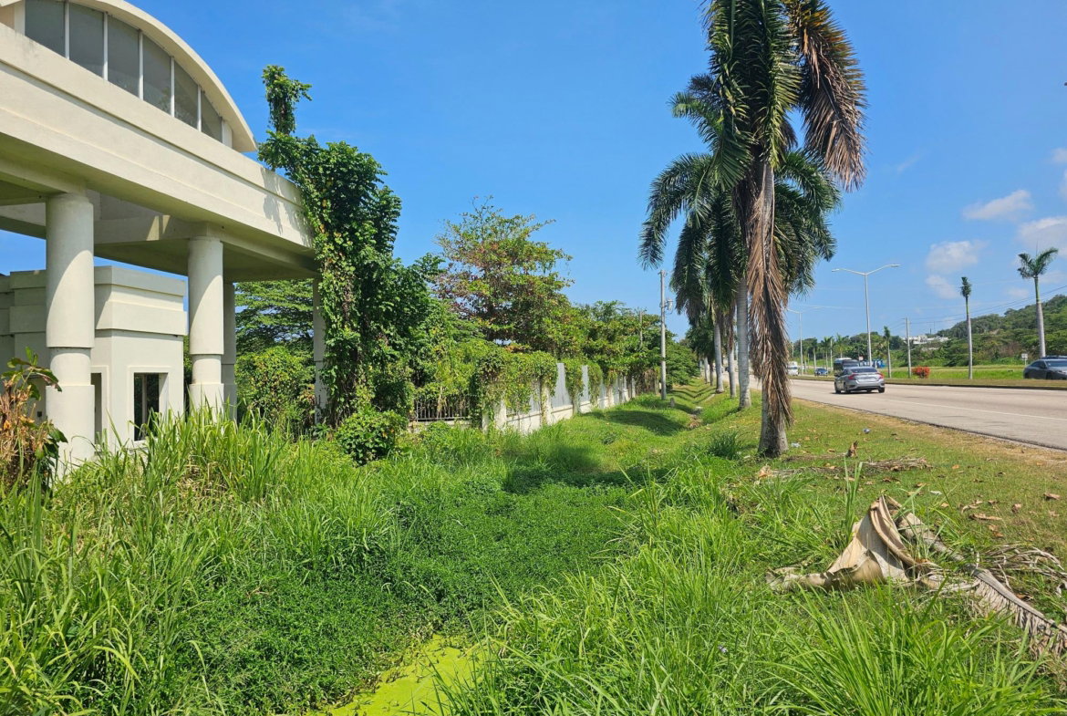 Fourteenth image of Rose Hall, Cinnamon Hill, in Montego Bay, St. James, Jamaica - property is For Sale