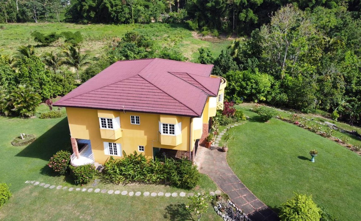 Seventh image of Knollis in Bog Walk, St. Catherine, Jamaica - property is For Sale