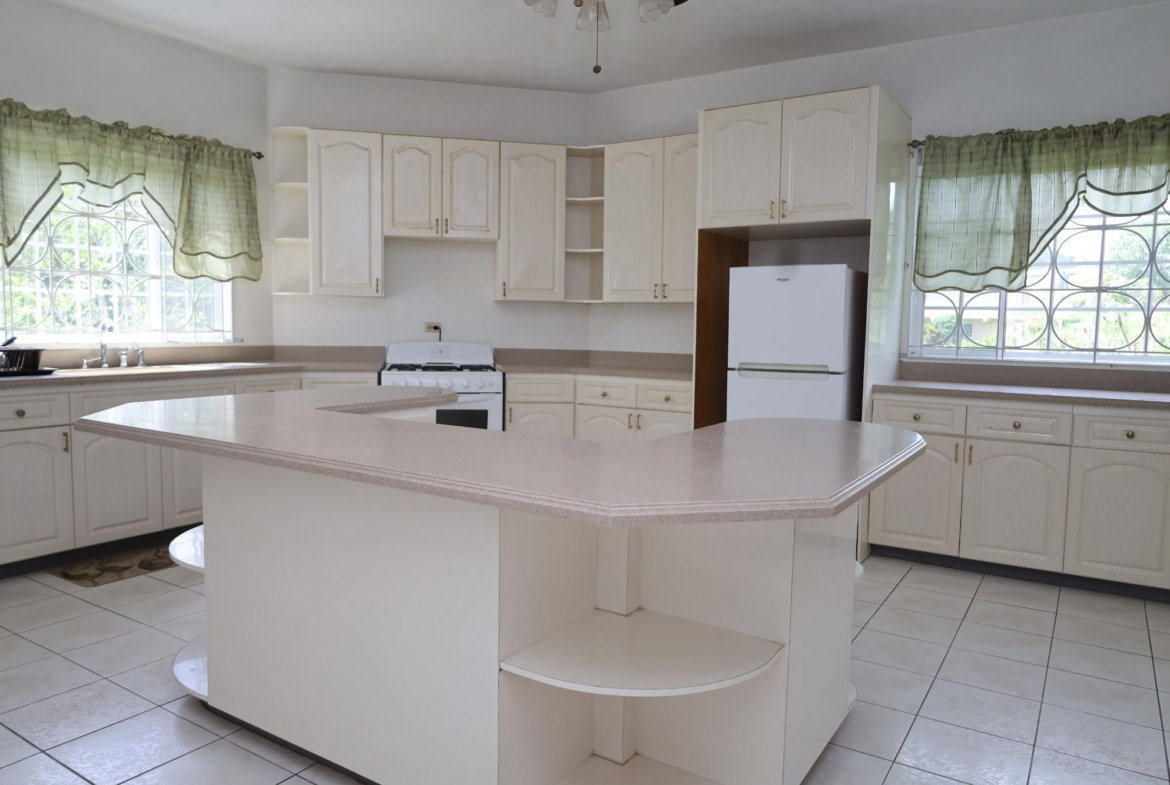 Ninth image of Hopeton in Spur Tree, Manchester, Jamaica - property is For Sale