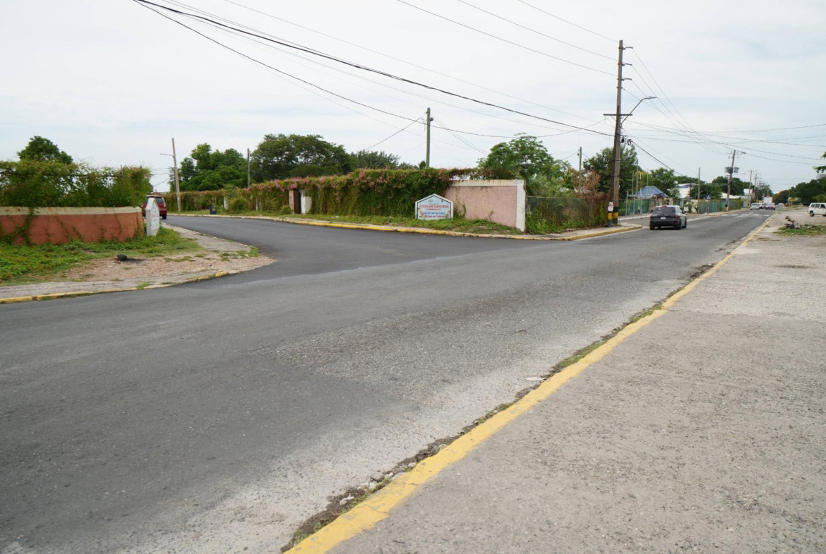 Eleventh image of 1 Asafa Cove, Phase 3, Stad in Kingston 5, St. Andrew, Jamaica - property is For Sale