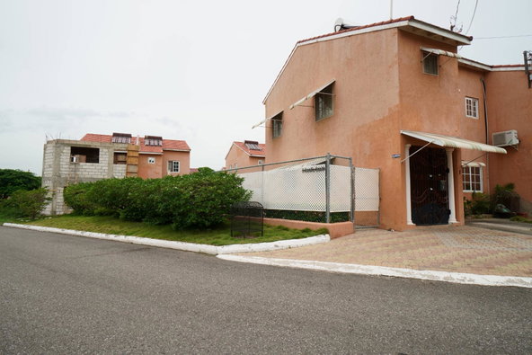 Sixth image of 1 Asafa Cove, Phase 3, Stad in Kingston 5, St. Andrew, Jamaica - property is For Sale