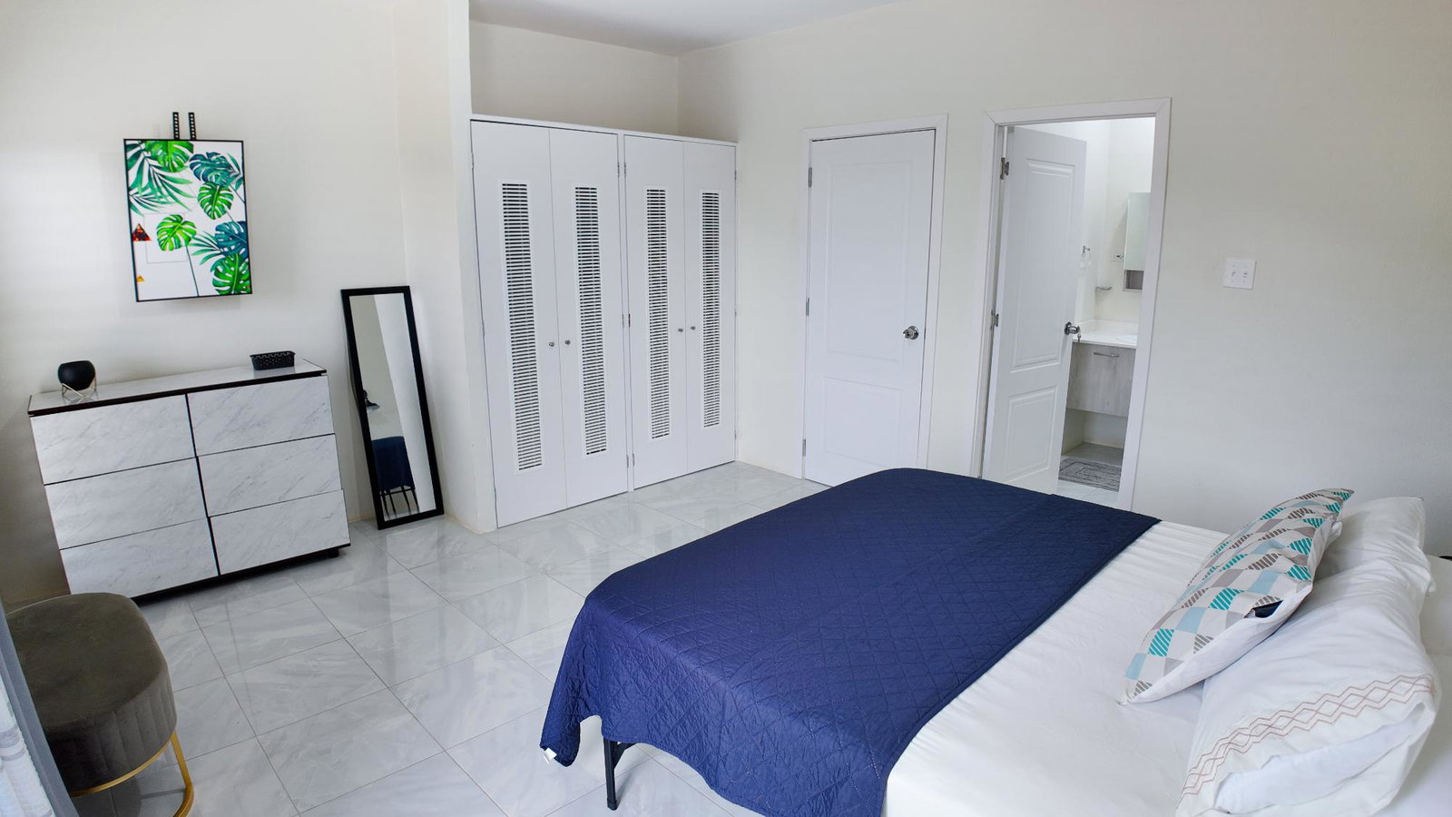 Stylish-2-Bedroom-Townhouse-for-Rent-in-Camelot-Village-Discovery-Bay Fourteenth image of 87- Camelot Village in Discovery Bay, St. Ann, Jamaica - property is For Rent