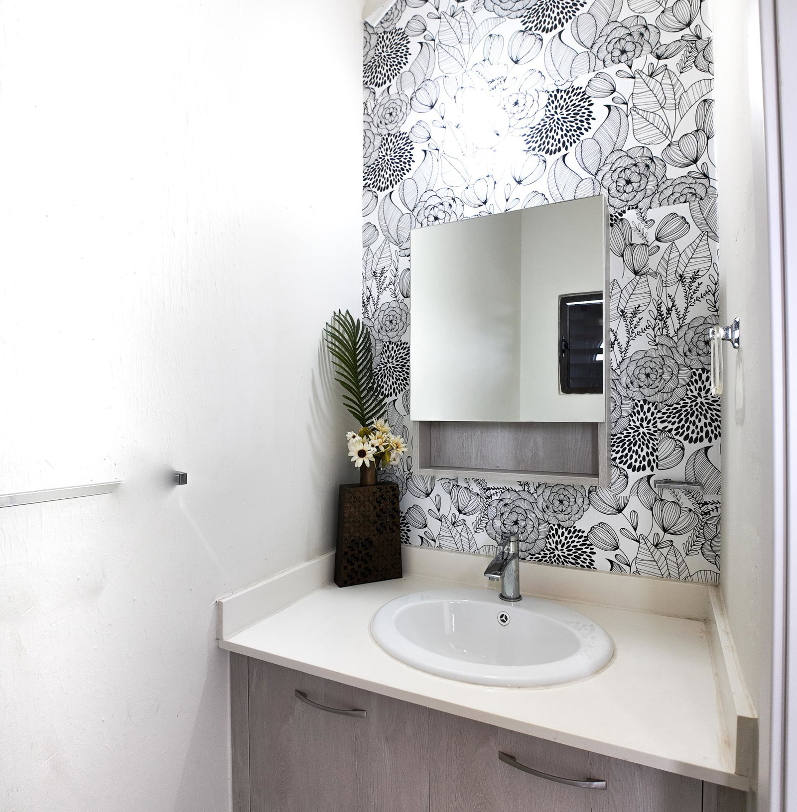 Stylish-2-Bedroom-Townhouse-for-Rent-in-Camelot-Village-Discovery-Bay Twentieth image of 87- Camelot Village in Discovery Bay, St. Ann, Jamaica - property is For Rent