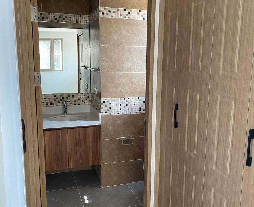 Seventeenth image of B4-2-50 1/4 Deanery Road in Kingston 3, St. Andrew, Jamaica - property is For Sale