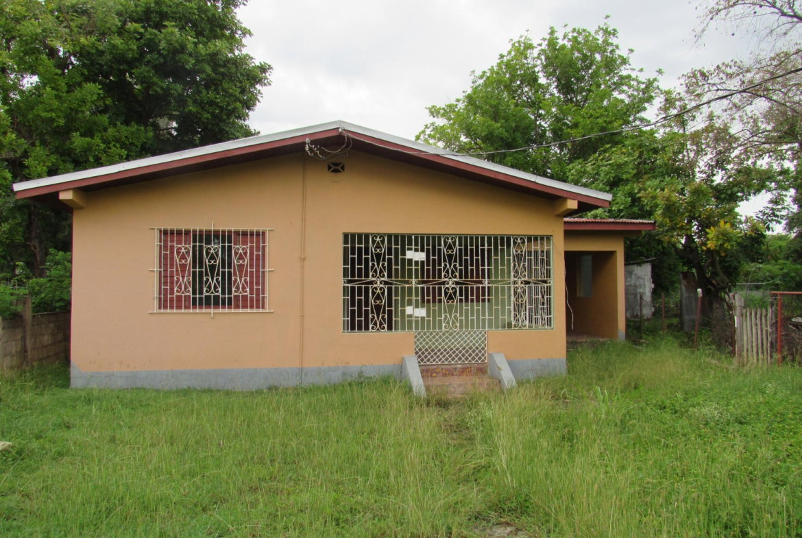 First image of Palmers Cross Known as sa in Palmers Cross, Clarendon, Jamaica - property is For Sale