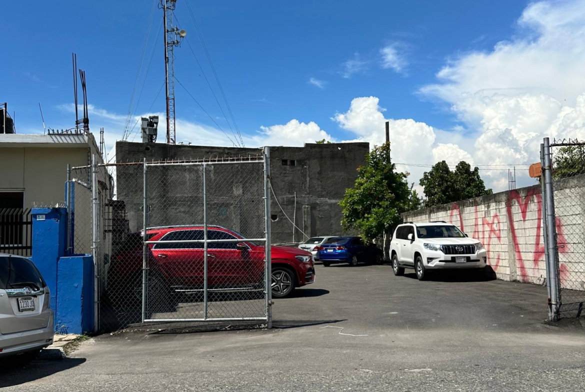 Third image of 1a & 1b Trevennion Road in Kingston 5, St. Andrew, Jamaica - property is For Sale