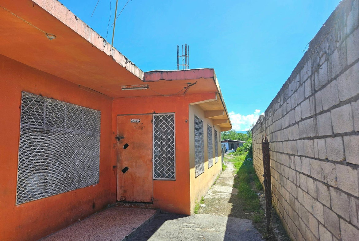 Third image of 28 gt George st in SAVANNA LA MAR, Westmoreland, Jamaica - property is For Sale