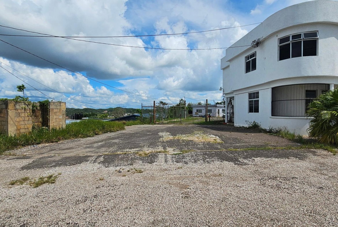 Sixth image of Spur Tree Commercial in Spur Tree, Manchester, Jamaica - property is For Sale