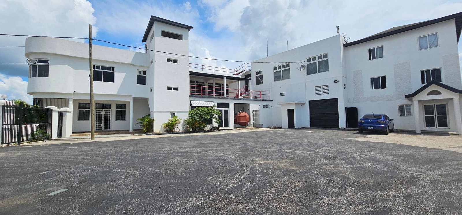 Prime-Mixed-Use-Commercial-Property-for-Sale-in-Spur-Tree-Jamaica First image of Spur Tree Commercial in Spur Tree, Manchester, Jamaica - property is For Sale