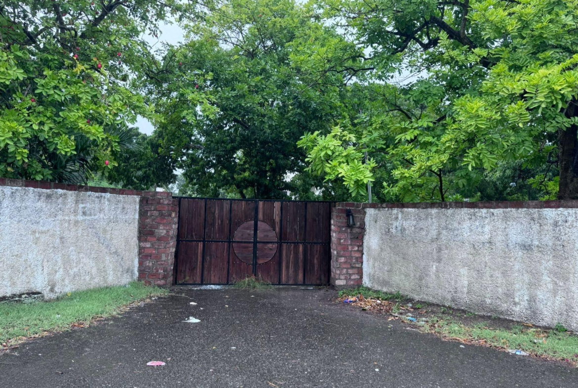 Sixth image of Part of Liberty Castle Called Morley in Liberty Castle, St. Mary, Jamaica - property is For Rent